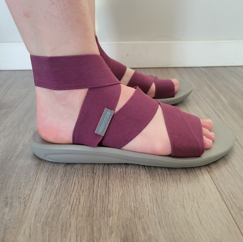 Columbia Barracks strap sandals size 7